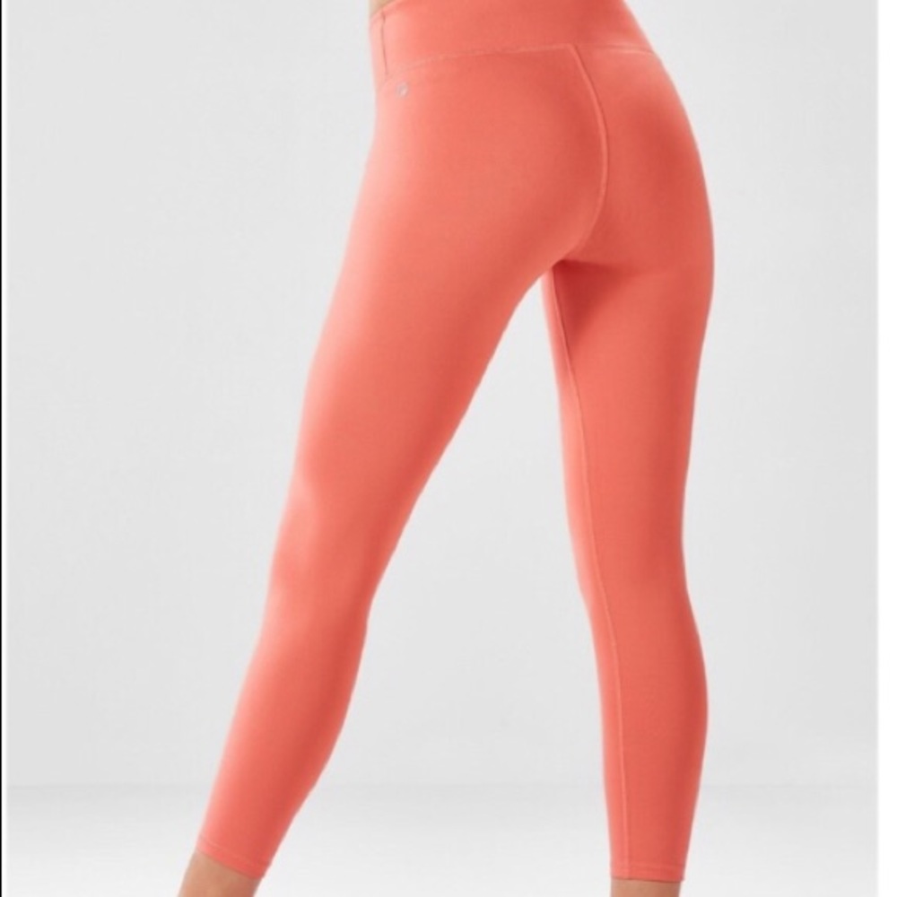 NWTs Fabletics Capri  Powerflex 7/8 Leggings
